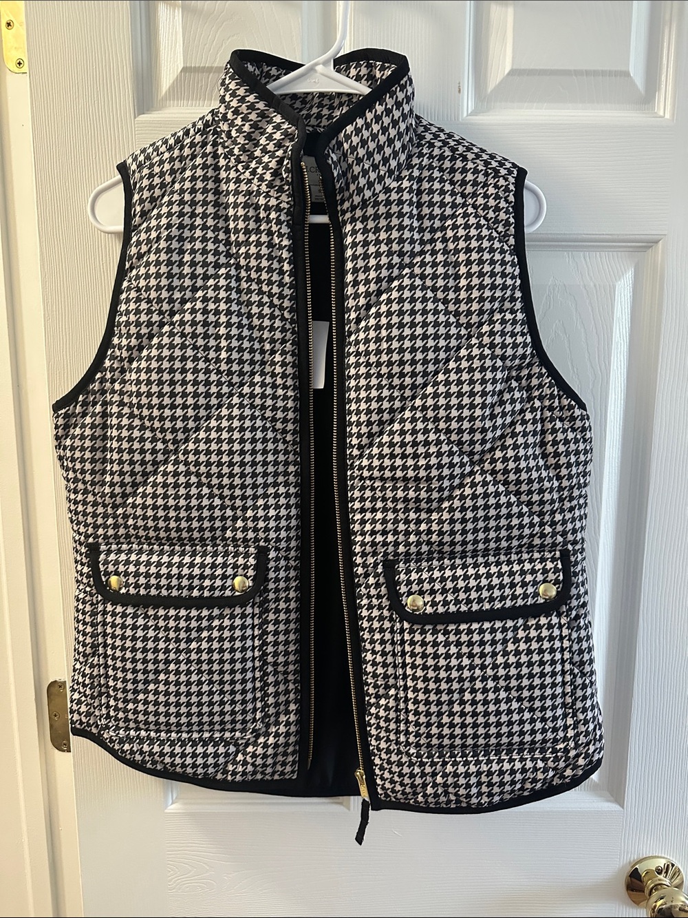 J Crew Black & White Houndstooth Quilted Vest